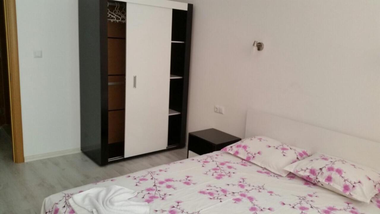 Apartamenti Eli 포마리 외부 사진